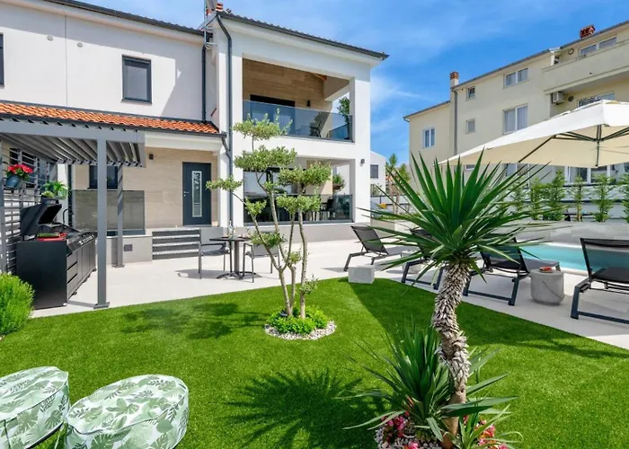 Villa Polaris By Guide Pula