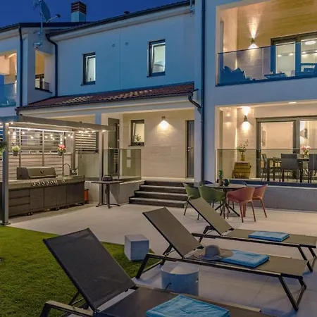 Polaris By Guide * Štinjan