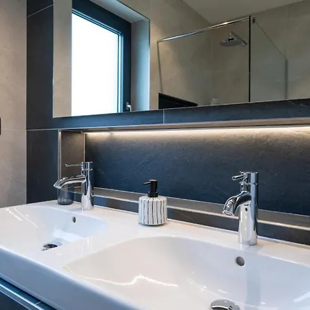 Polaris By Guide Pula