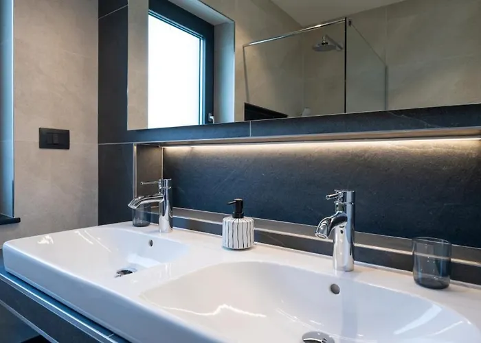 Polaris By Guide Pula